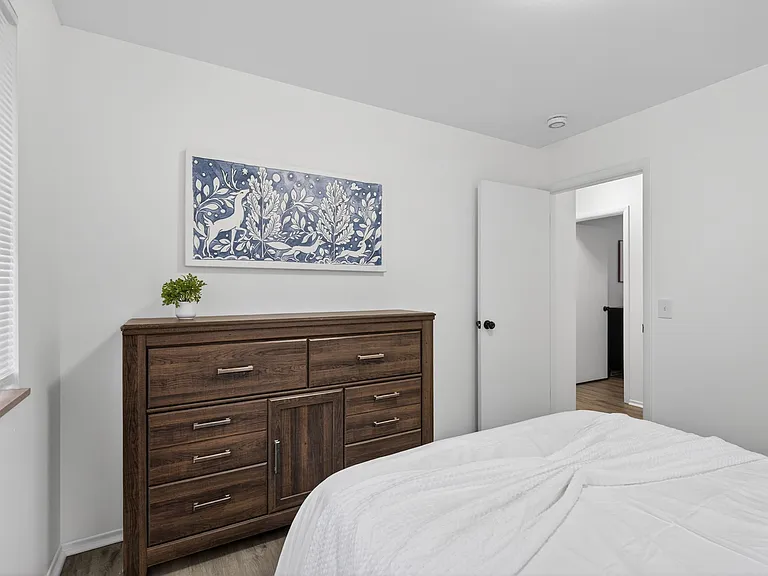 1553 Cove Ln — Photo 32