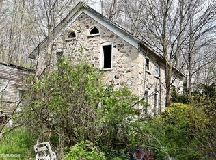 4213 Beaver Dam Rd, West Bend, WI 53090