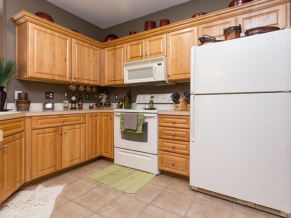 3rd image of 505 Maggie Ln