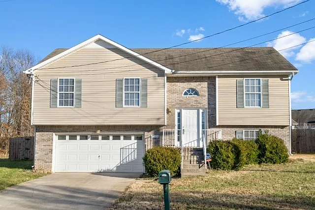 3395 Dresden Way photo 1