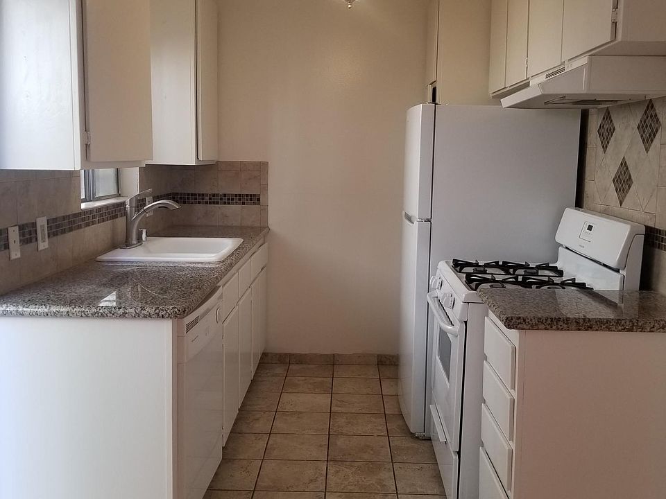 1st image of 3540 S Centinela Ave #4