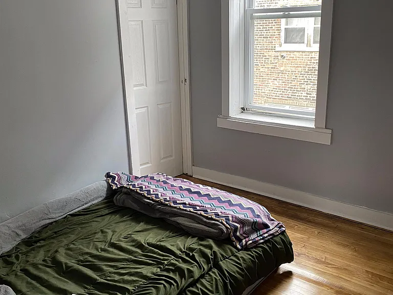 4558 S Justine St — Photo 9