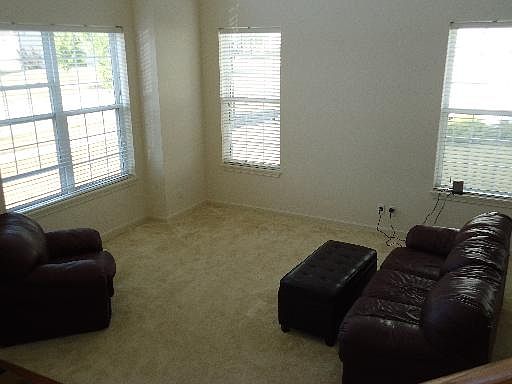 2nd image of 612 Alden Dr