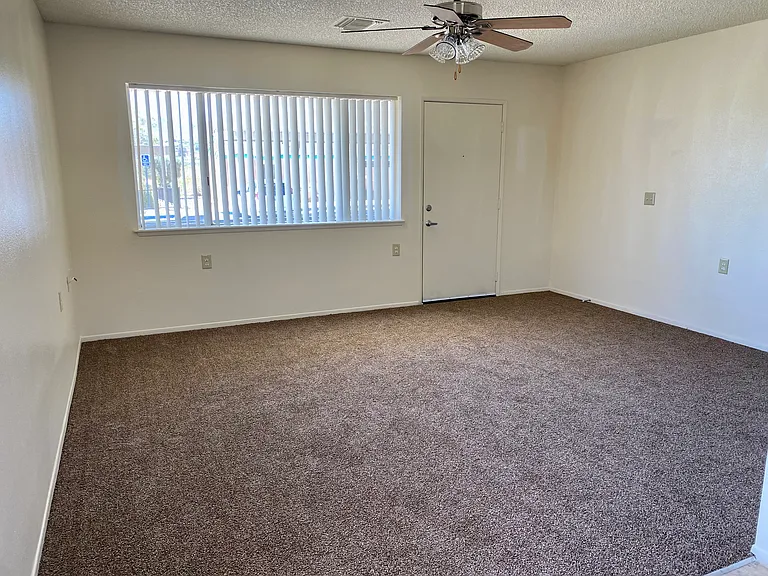 Halter Sunset Village Apartments — Photo 4