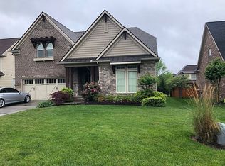 525 Raeburn Ln, Knoxville, TN 37934