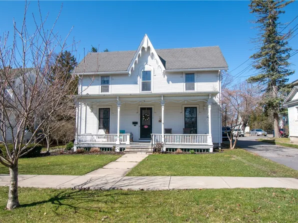 41 Clinton St, Seneca Falls, NY 13148
