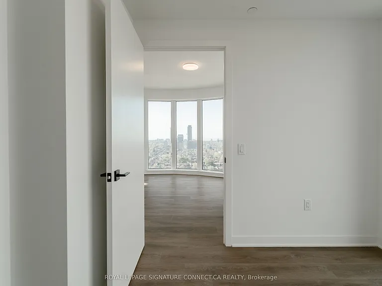 1185 Dupont St #1610 — Photo 10