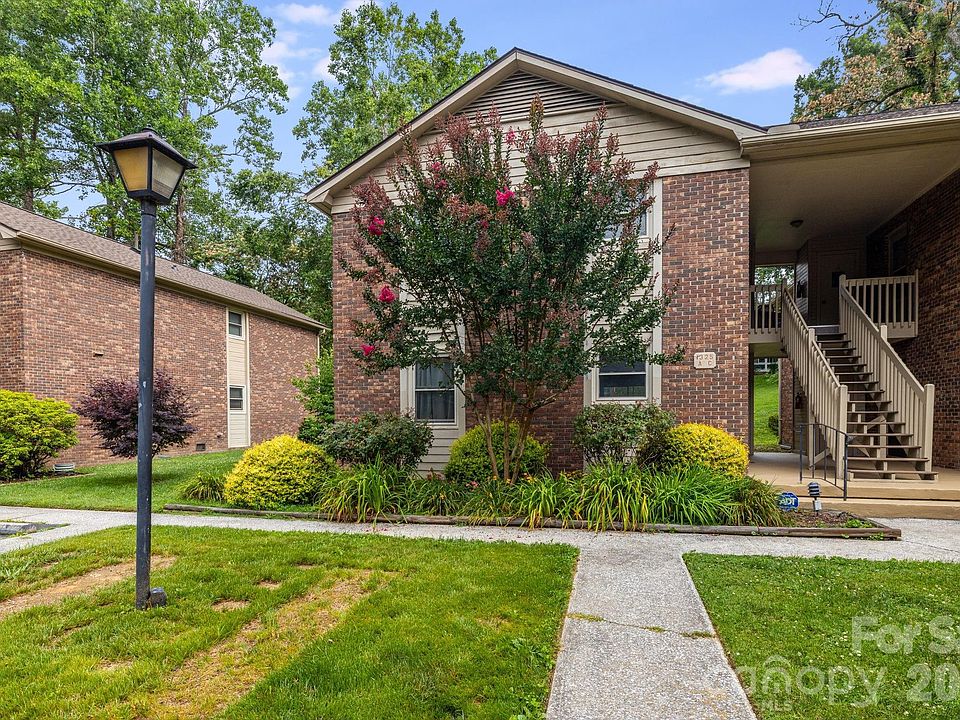 1st image of 1325 4th Ave W APT C