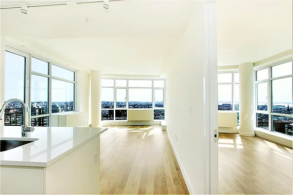 Rented by R New York | media 8