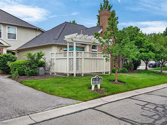 4th image of 3179 Orchard Way