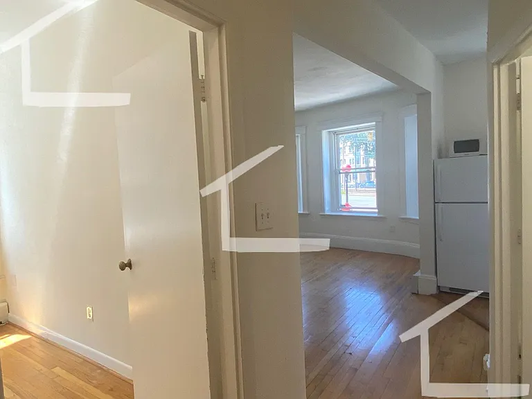 61 Brighton Ave #6 — Photo 6