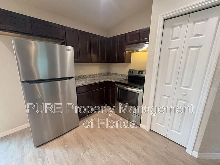 15057 SW 21st Ter — Photo 13