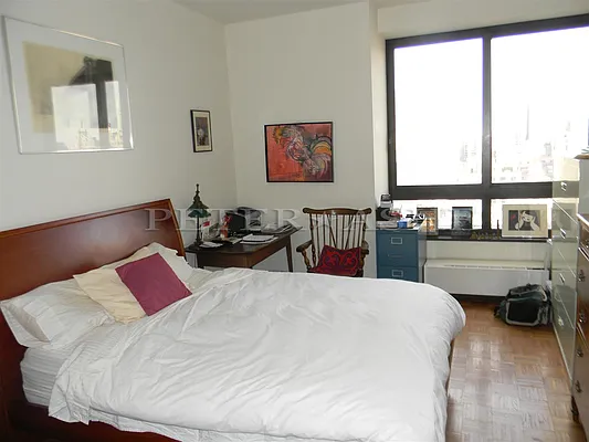 Rented by Peter Ashe | media 15