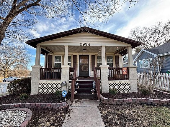 2nd image of 2934 Monterey St