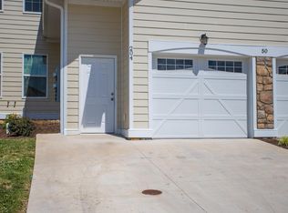 50 Windgate Cir #204, Fishersville, VA 22939