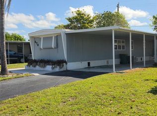 278 Cape Sable Dr, Naples, FL 34104