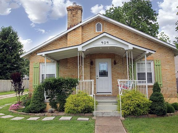 2nd image of 404 S Mount Olive St
