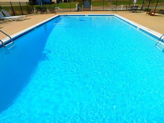3rd image of 113 Blissett Dr APT 1