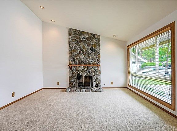 4th image of 1529 Aspen St