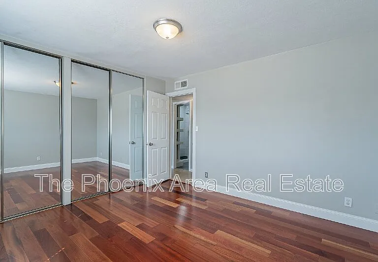 8654 E Windsor Ave — Photo 33