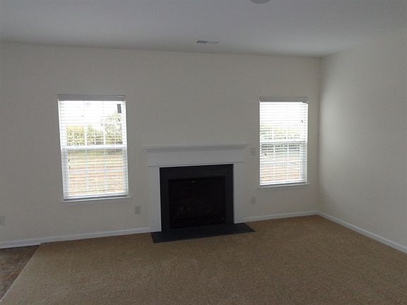4th image of 6229 Shelley Ave