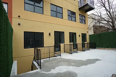 Rented by Rennit Inc.