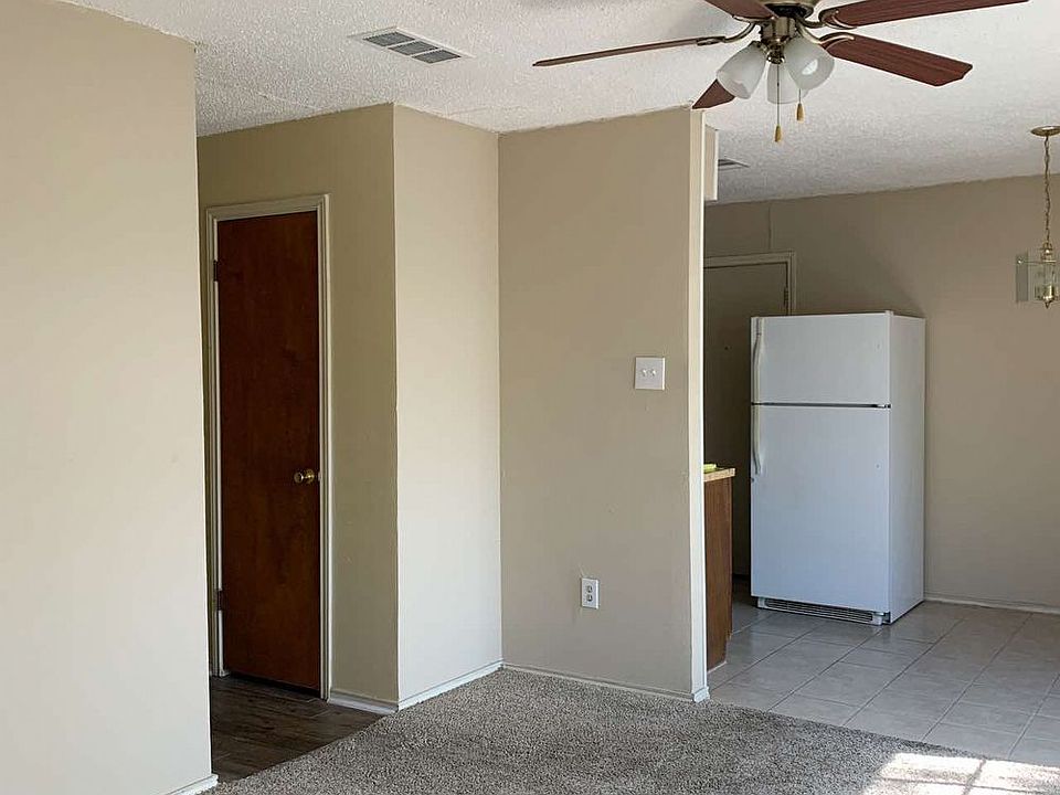 1st image of 109 Ray St Suite A