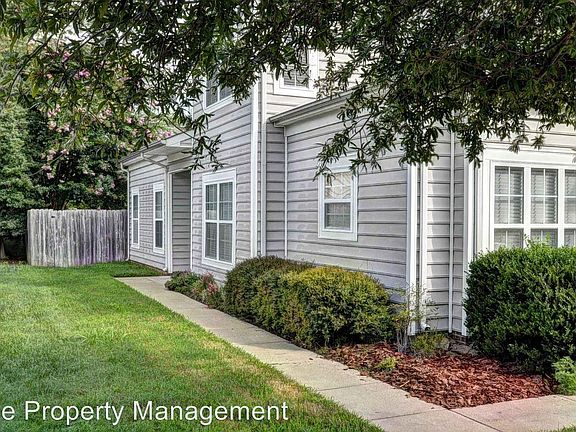 3rd image of 103 Kevin Ct