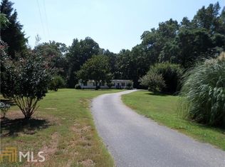 700 Brooks Rd, Pendergrass, GA 30567