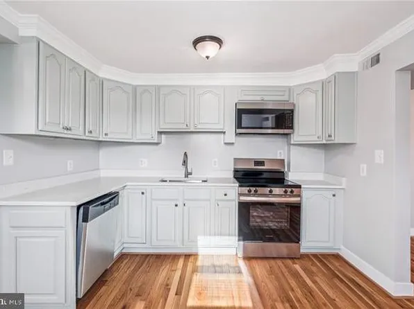 501-503 8th St #1, Laurel, MD 20707