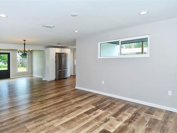 3rd image of 2951 Sequoia Ln