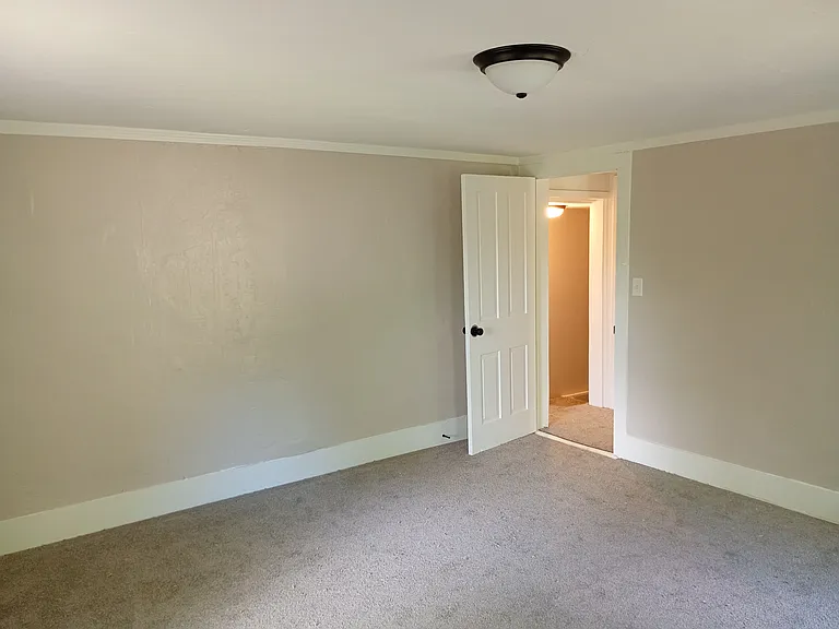 534 N Grant St — Photo 12