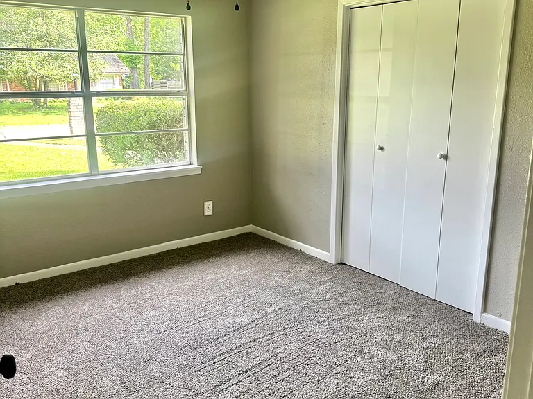 116 Medina Dr — Photo 7