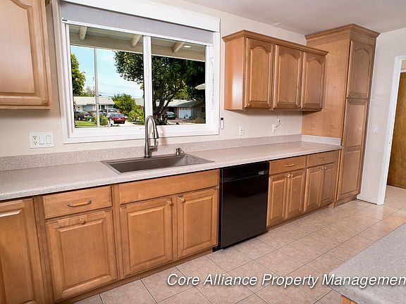 4th image of 6533 Cleomoore Ave