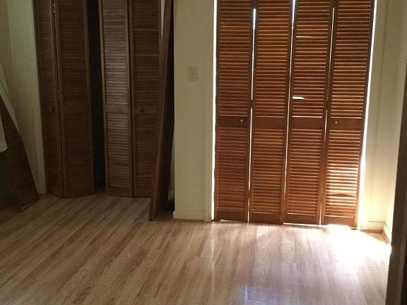 4th image of 130 Shady Shores Ln