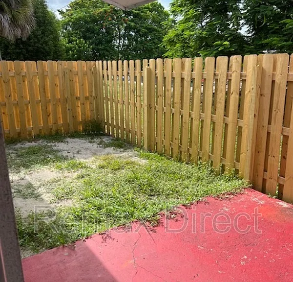 2675 Lakehaven Rd — Photo 6