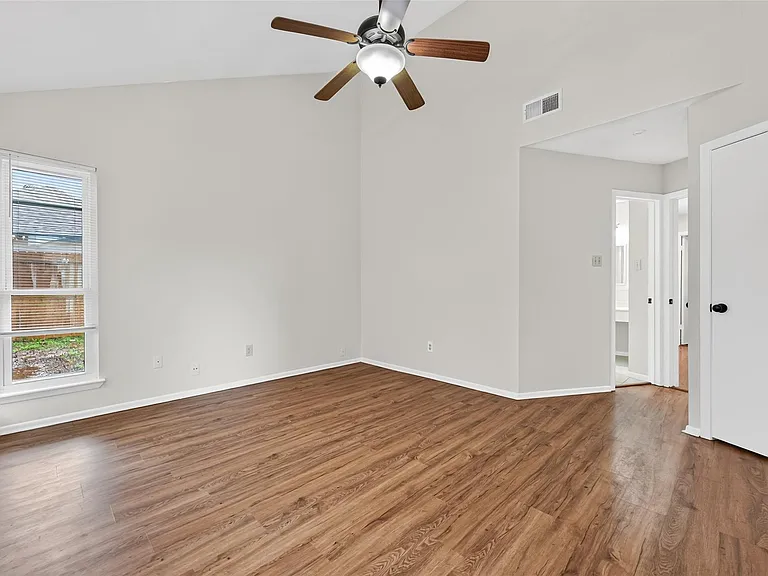 10419 Appleridge Dr — Photo 24