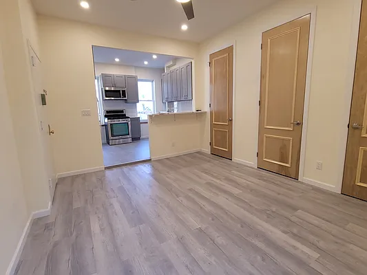 Rented by Capri Jet Realty Corp | media 13