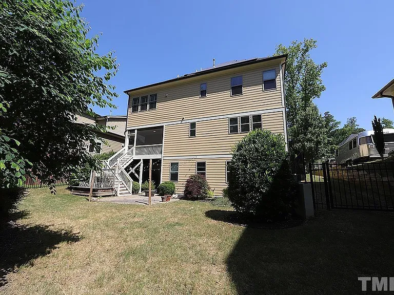 824 Laurel Garden Way — Photo 24