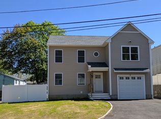 133 Exeter St, Bridgeport, CT 06606