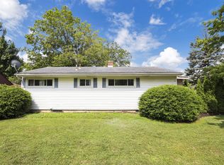 325 Yarmouth Ln, Columbus, OH 43228