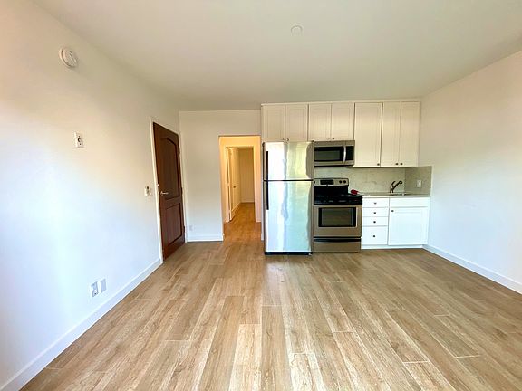 2nd image of 2510 Pacific Ave APT 2