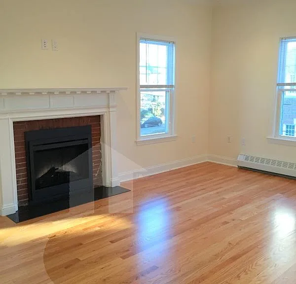 65 Langdon St #5 — Photo 2