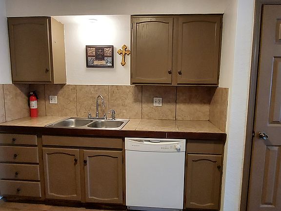 Kitchen with dishwasher & pantry