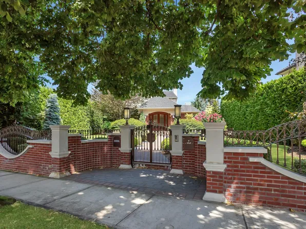 5 Boulevard image 36 of 37