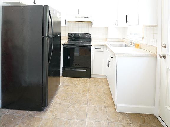 Kitchen with appliances