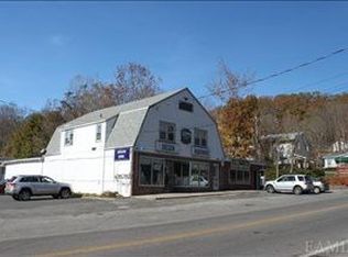 9 Oscawana Lake Rd, Putnam Valley, NY 10579
