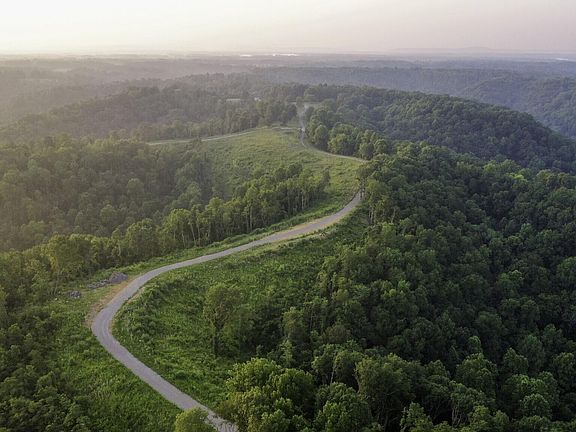 3rd image of 1075 Vickers Ridge Rd