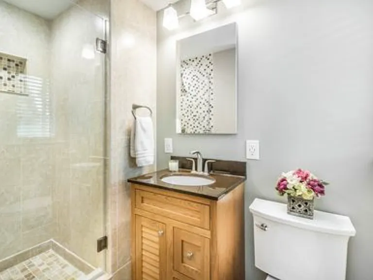 2504 Giant Oaks Dr — Photo 9