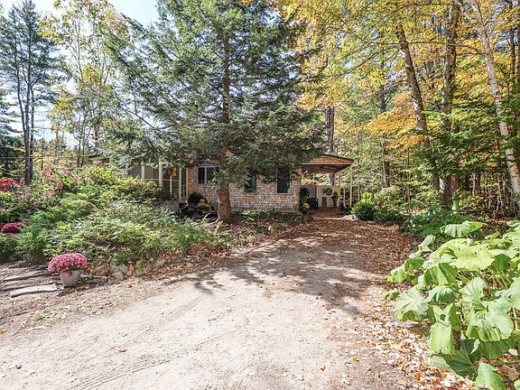 3rd image of 109 Duck Pond Lane